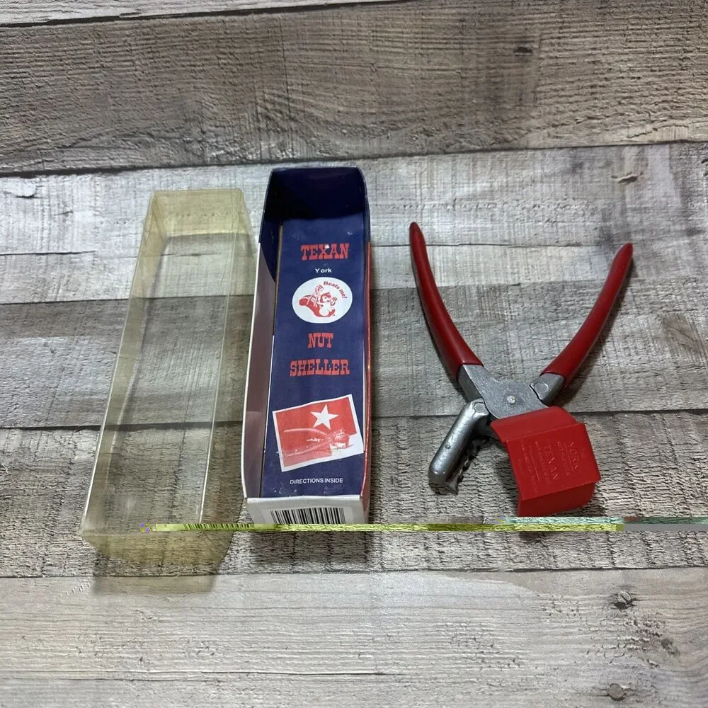 Vintage Texan York Nut Cracker Sheller Made In Texas with Box and Instructions